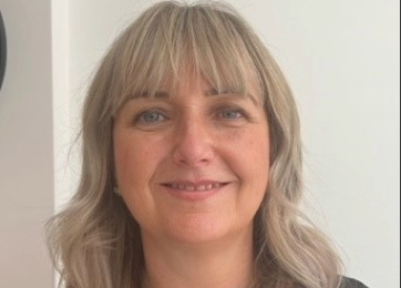 Linda Dickson